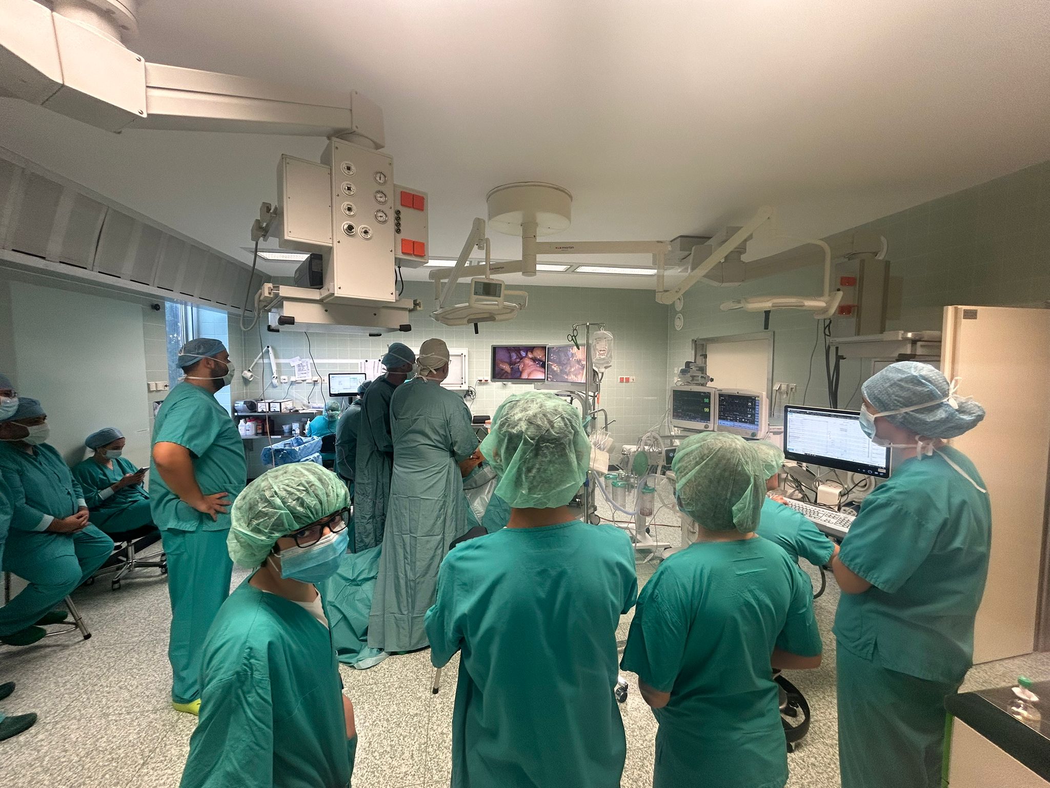 Schon mal ein Handy geröntgt? – Klinik Landstraße